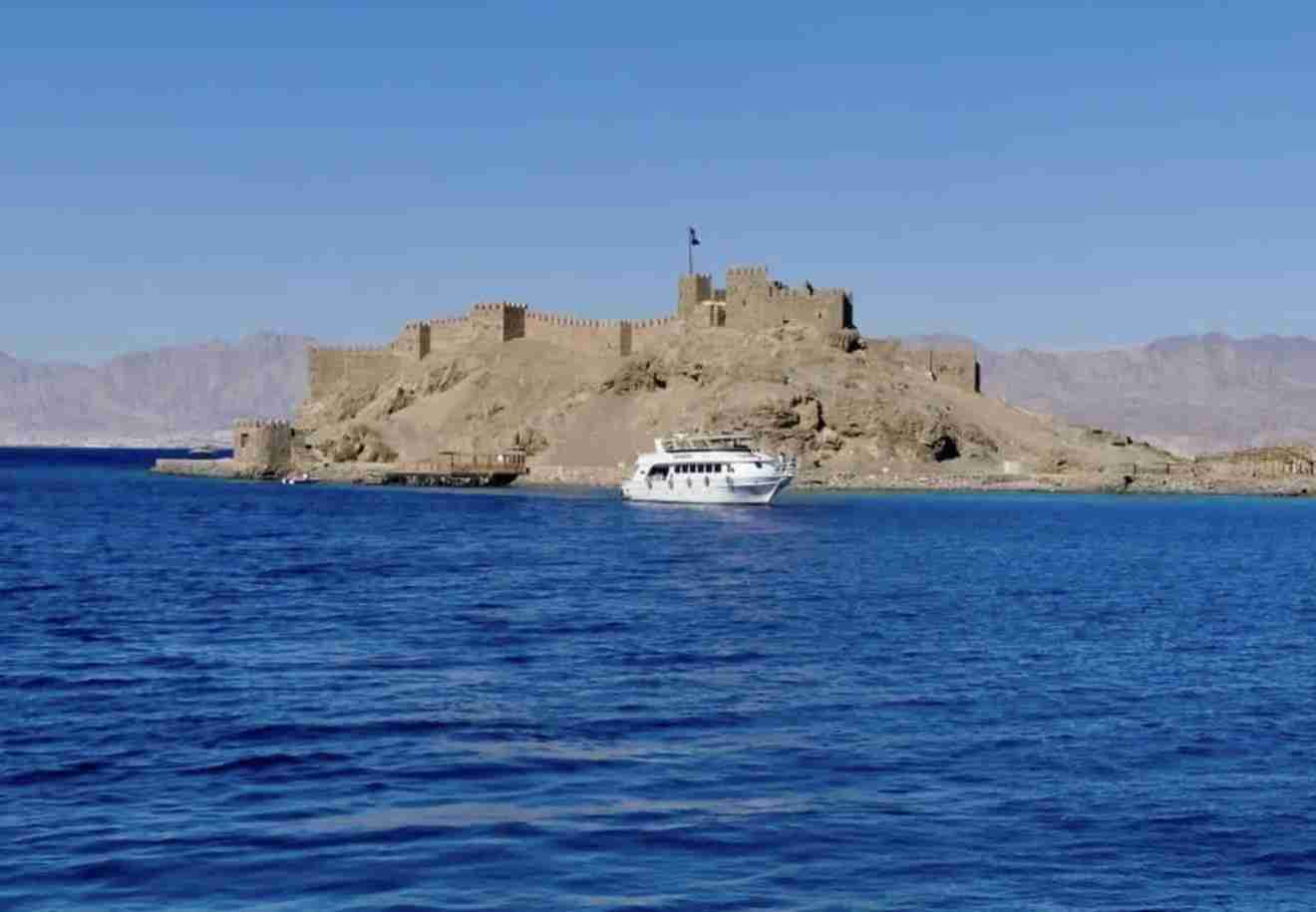 Pharaoh's Island, one of the Taba dive sites