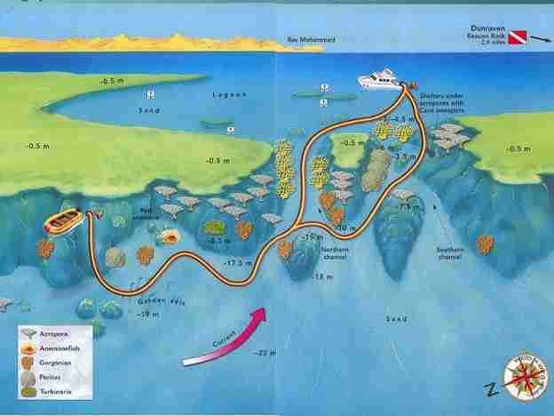 Small Crack and the Sha'ab Mahmud lagoon in the Strait of Gubal